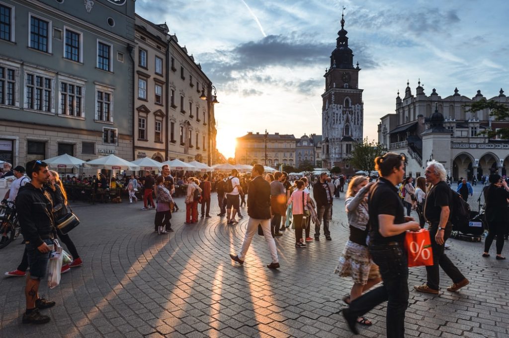 Guide to Contracting in Poland